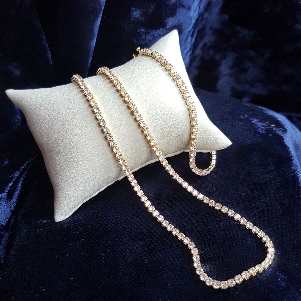 Swarovski Elements 18Gold Plated Delicate Tennis Bracelet NEW - Picture 8 of 17